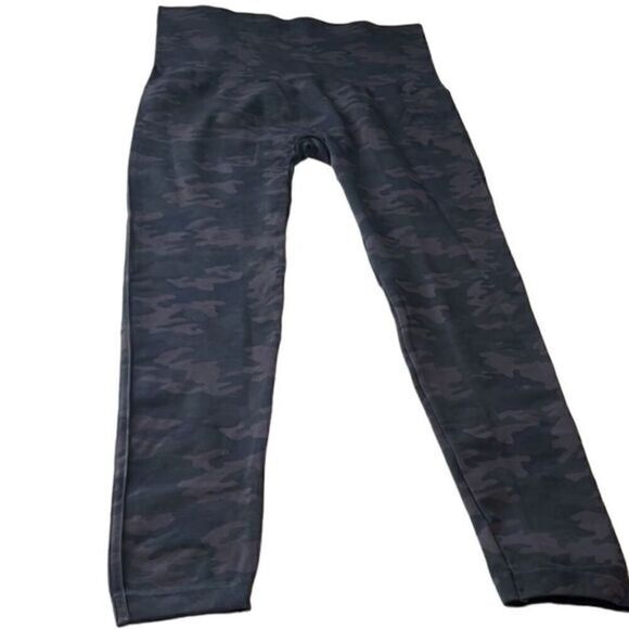 Spanx Black Camo‎ Look At Me Now Seamless Leggings Size 3X NWT - Picture 9 of 12